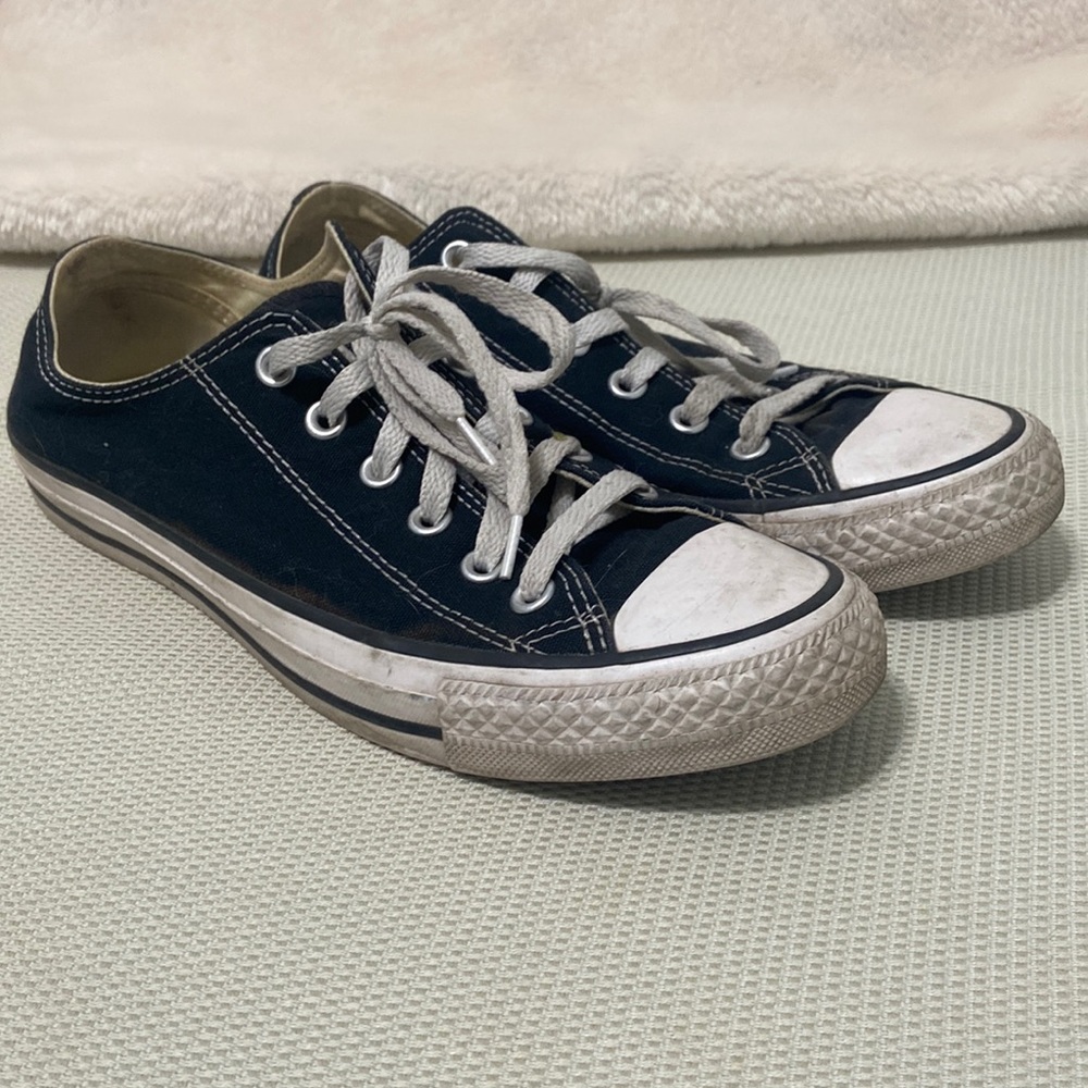 Used low top Converse Chuck Taylor’s
